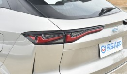 长安欧尚Z6新能源是一台怎样的车 比竞品帅