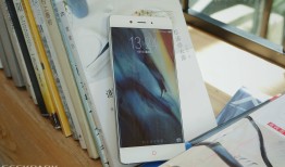 一年后，努比亚带来了一款更务实的「无边框」手机无边框手机「一年后，努比亚带来了一款更务实的「无边框」手机」